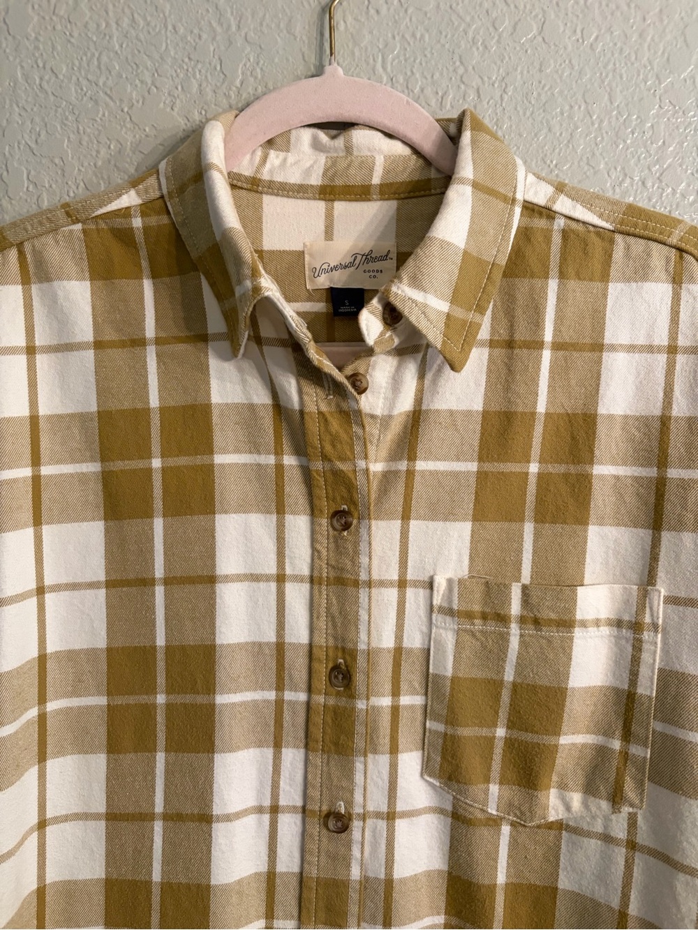 Universal Thread women’s Mustard Plaid Button-Up Shirt